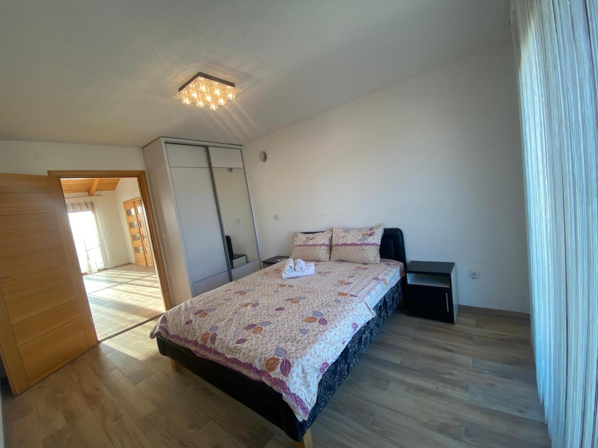 Villa Leona Palushaj Donji Stoj Exteriör bild