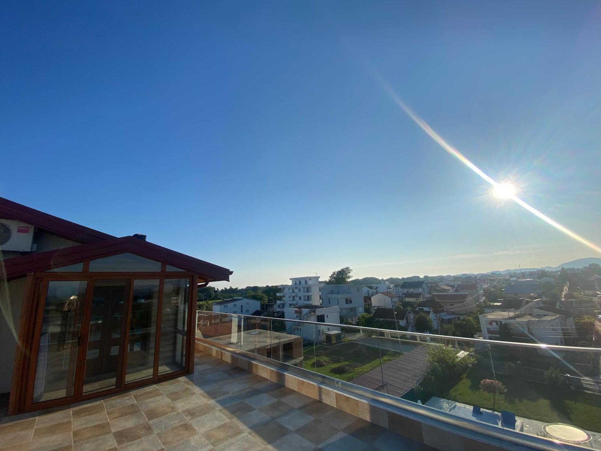 Villa Leona Palushaj Donji Stoj Exteriör bild