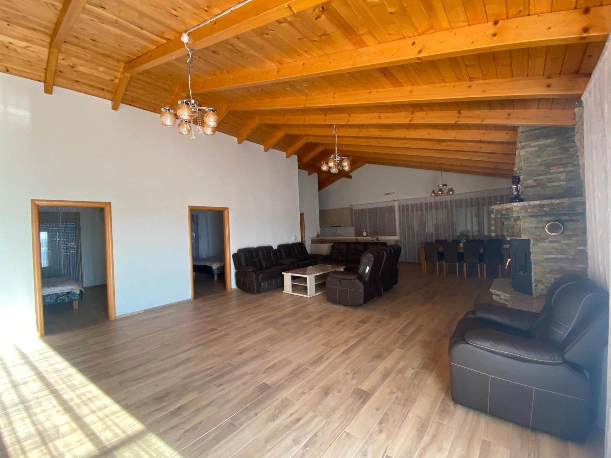 Villa Leona Palushaj Donji Stoj Exteriör bild