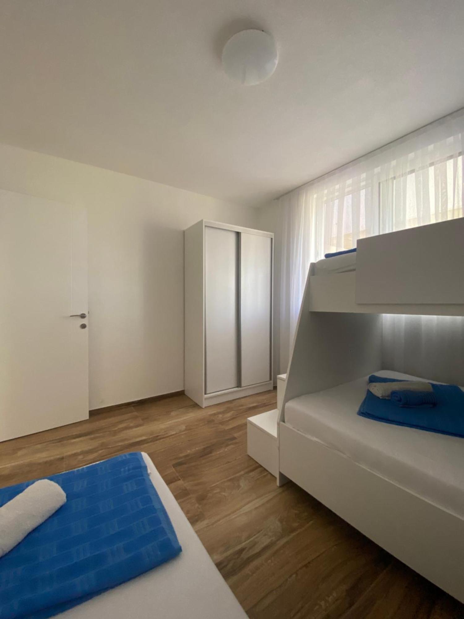 Villa Leona Palushaj Donji Stoj Exteriör bild