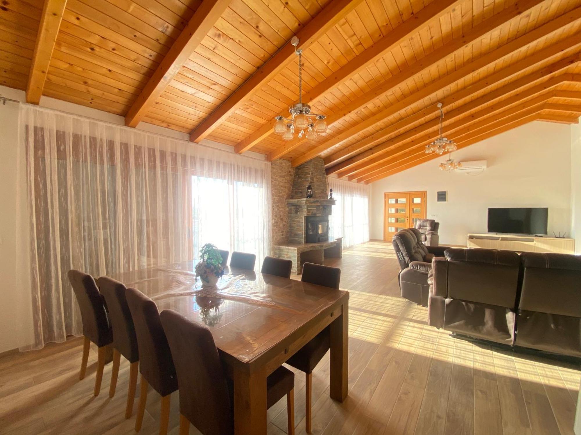 Villa Leona Palushaj Donji Stoj Exteriör bild
